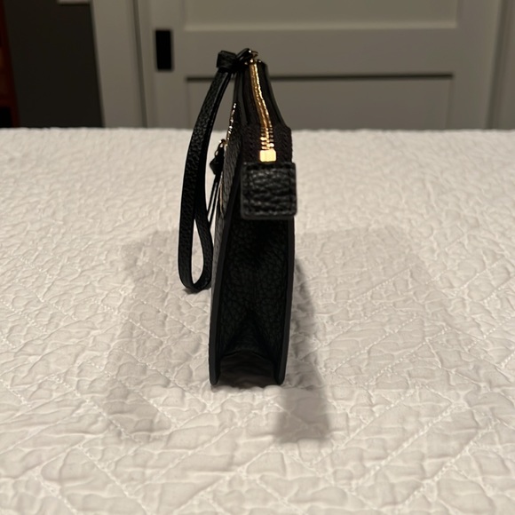 Kate Spade Wristlet - Picture 3 of 7